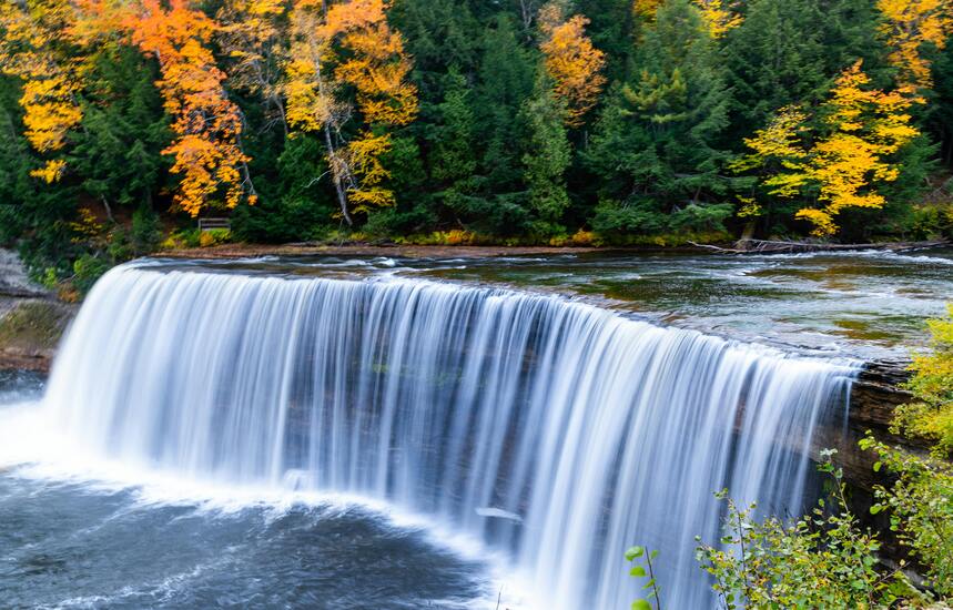 Six Reasons Why Michigan’s Upper Peninsula is an Ideal Valentine’s Retreat